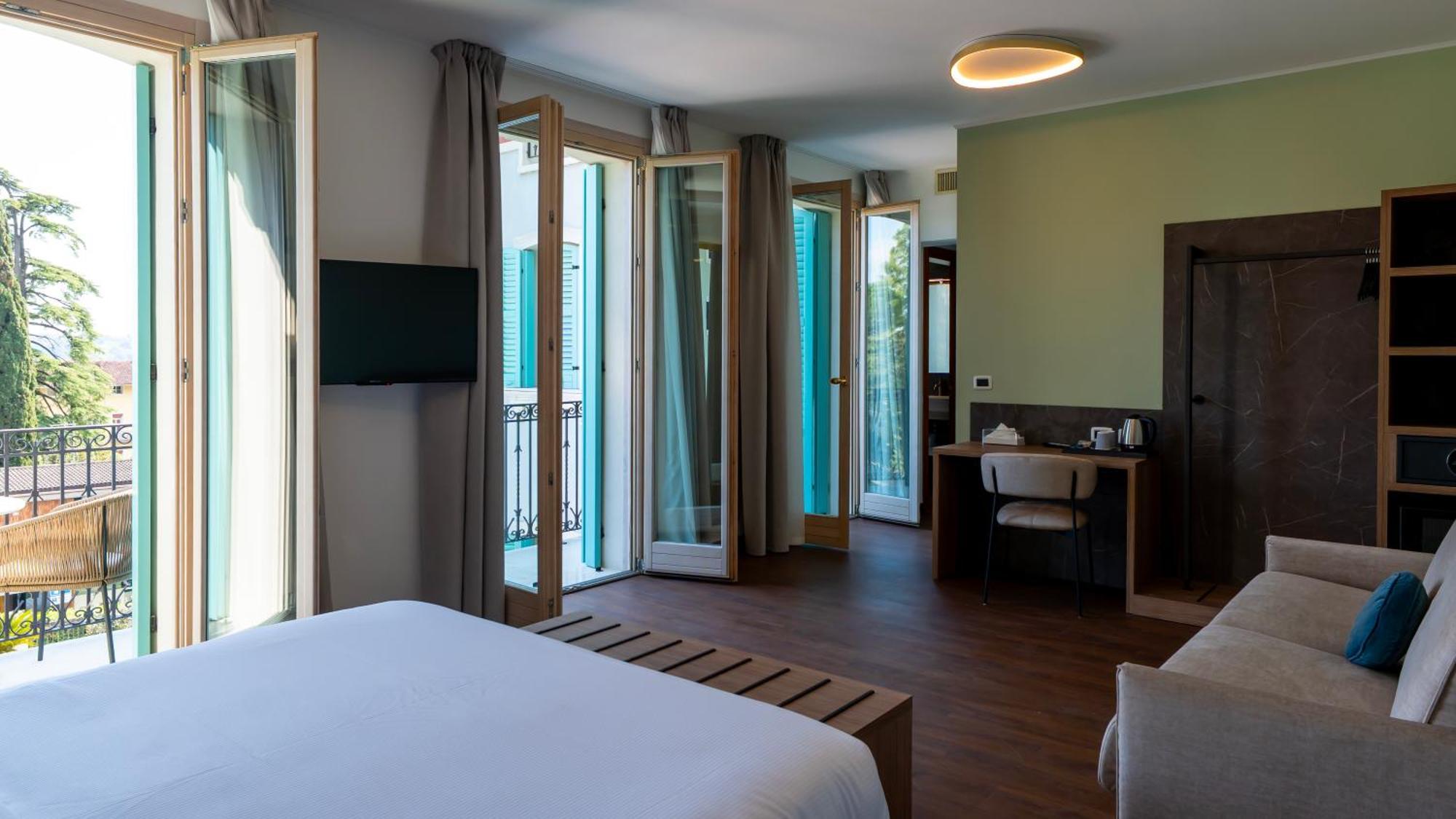 Gardone Palace Hotel Gardone Riviera Exterior foto